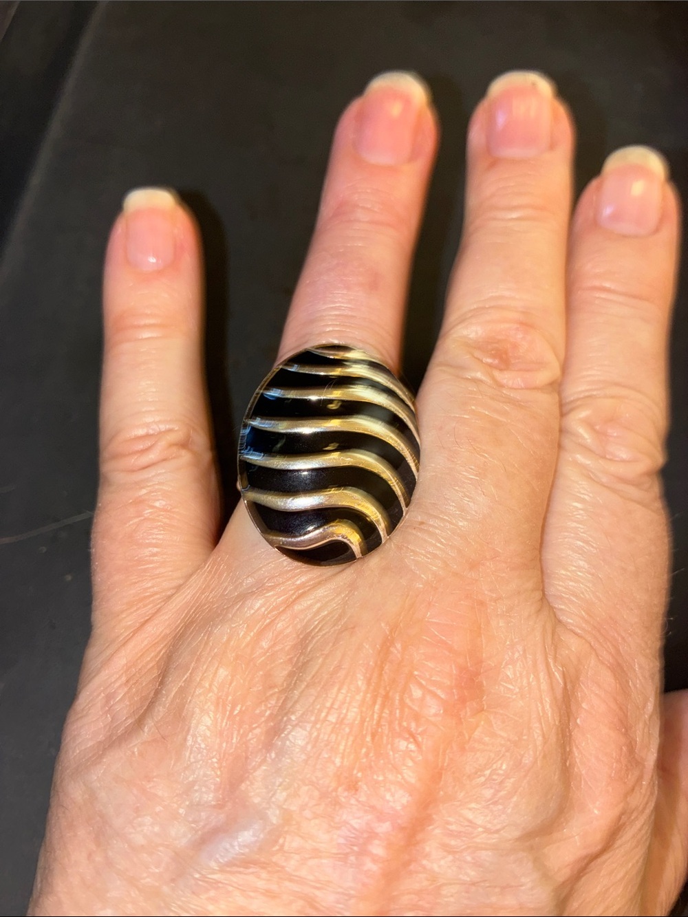 Elegant Black and Gold Swirl Statement Stretch Ring - Picture 8 of 8